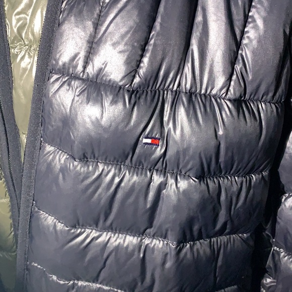 Tommy Hilfiger Packable Jacket. - Picture 3 of 6